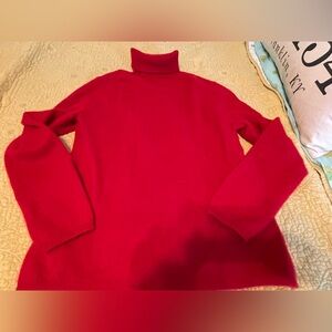 Charge Club cashmere turtleneck in red - size M